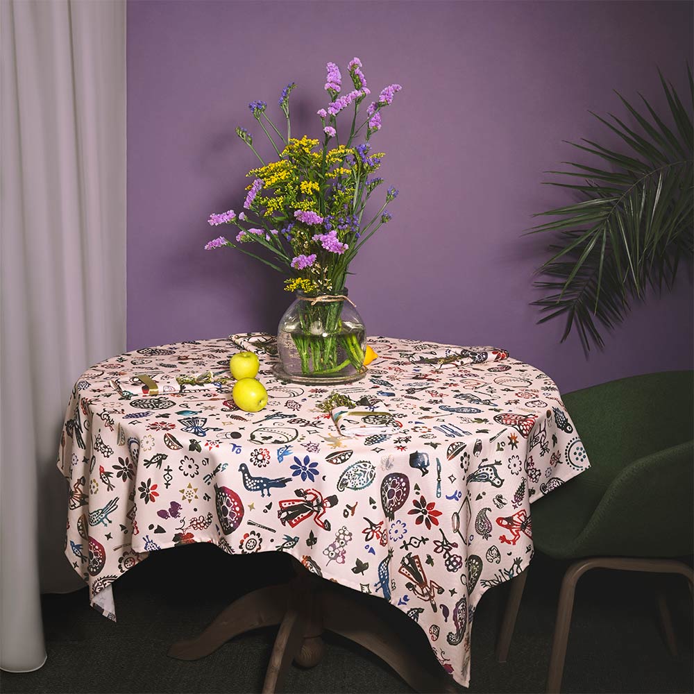 Qimerioni - Tablecloth